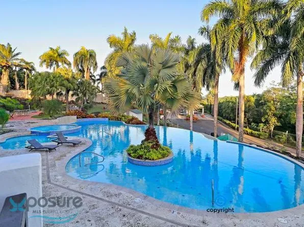 K 10 Calle Flor De Sier, Carolina, PR 00987