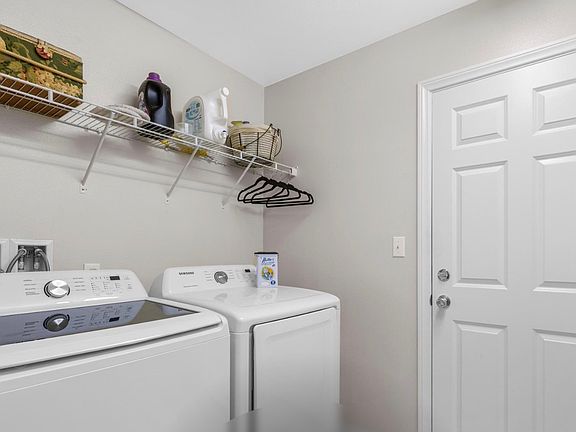 4th image of 4158 Isabella Cir