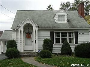 1st image of 207 Woodlawn Ter