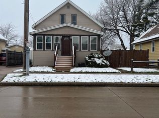 1070 W 10th Ave, Oshkosh, WI 54902
