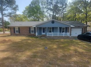 1644 Sweetgum Cir, Fayetteville, NC 28304
