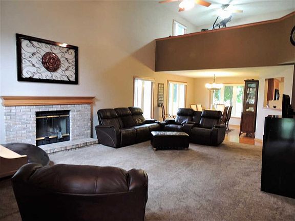 5th image of 3964 Westlake Village Dr