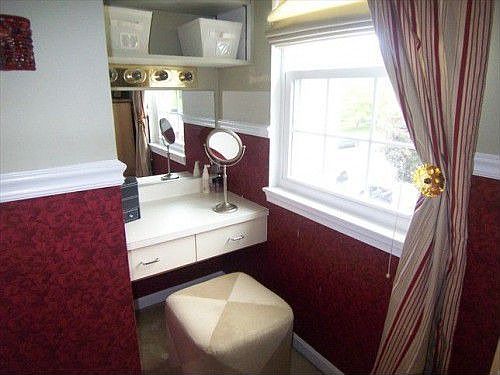 5th image of 105 Westridge Pl S