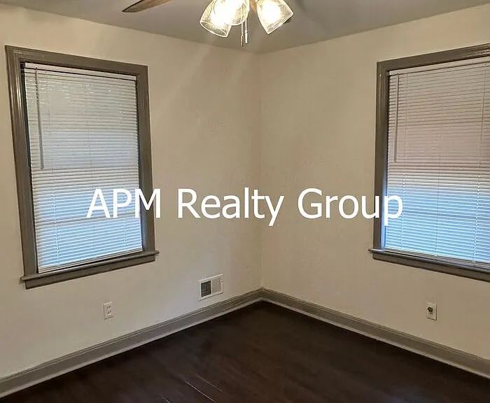 1421 Adella St — Photo 10