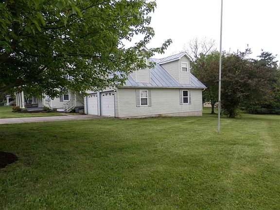 4th image of 107 N Summit Ave