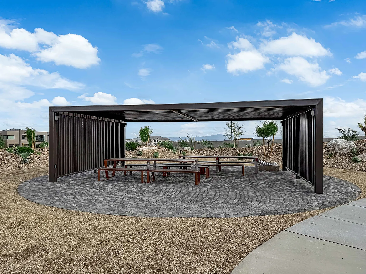 LV 4792 Outlook Peak Street - 1 — Photo 2