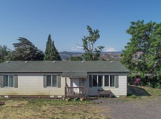 206 Columbia Ave, Lyle, WA 98635