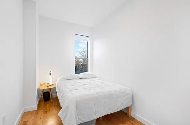 Rented by Outpost Brokerage LLC | media 9