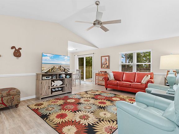 5th image of 2927 Temperance Dr.