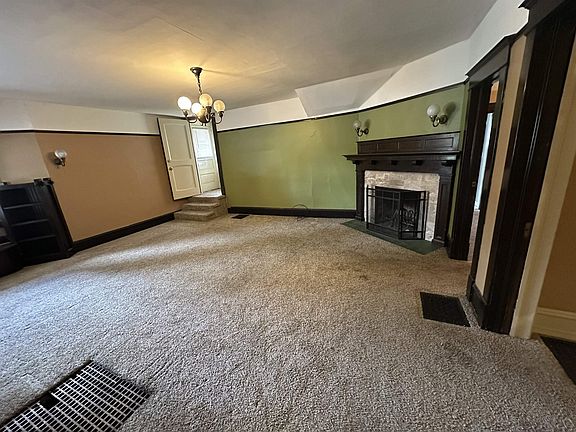 4th image of 1428 N Lincoln St
