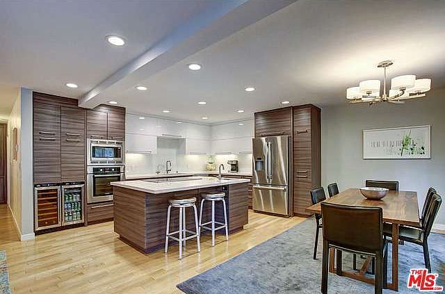 1st image of 914 Lincoln Blvd APT 208