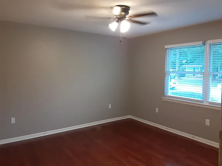 107 Walz Cir — Photo 9