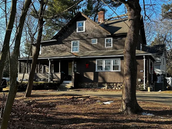 31 Lantern Ln, Wellesley, MA 02481