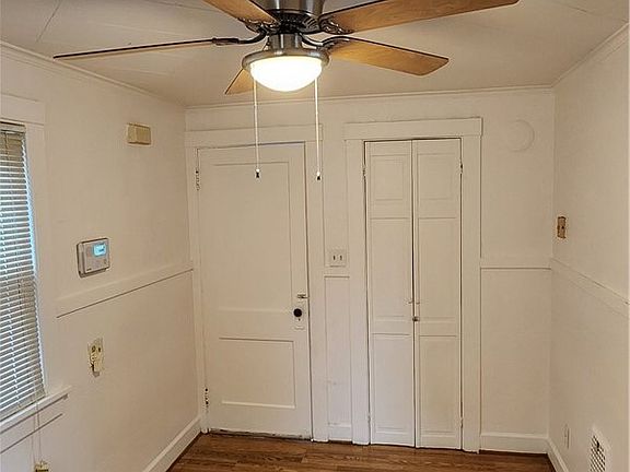 4th image of 280 Saint Casimir St