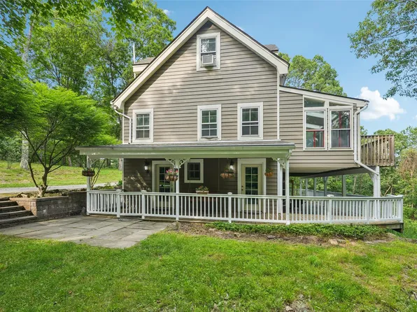 25 Cascade Lake Road, Warwick, NY 10990