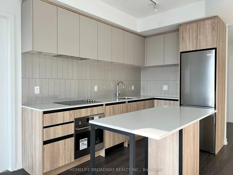 7950 Bathurst St #1702 — Photo 3