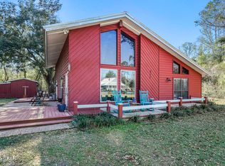 377 W Lakeview Dr, Wewahitchka, FL 32465