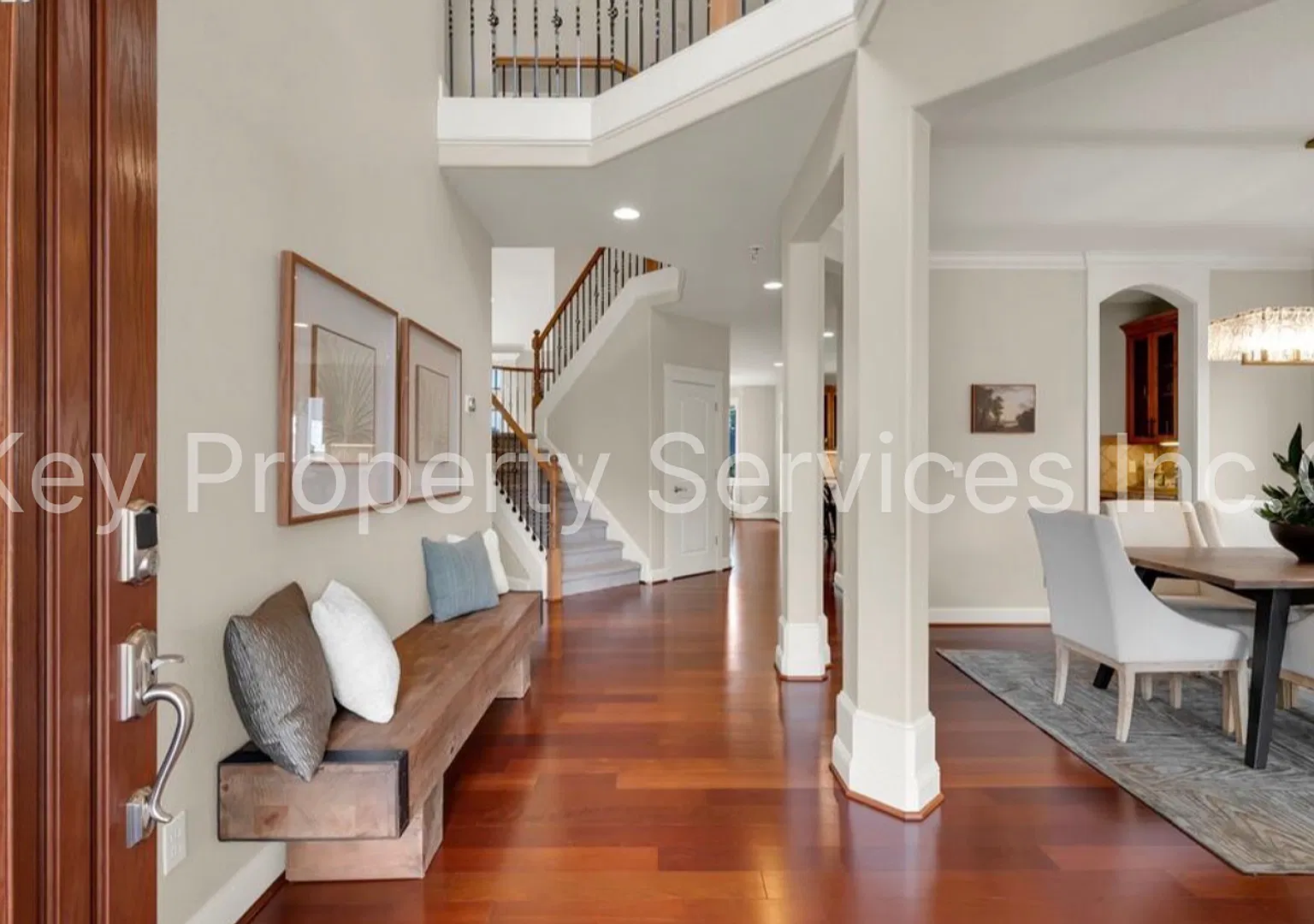 Gorgeous 4-Bedroom Orchards Home — Photo 3