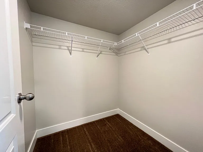 4725 Gunsight Peak Dr — Photo 29