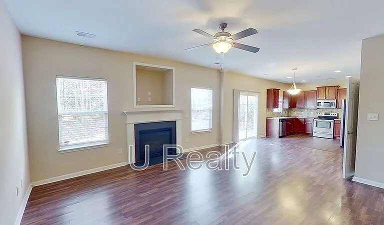 10009 Barrands Ln — Photo 6