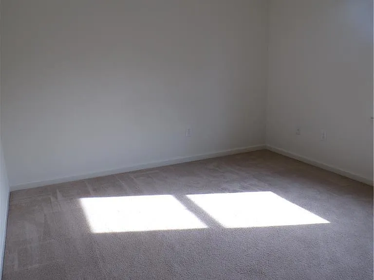 230 S Main St — Photo 11