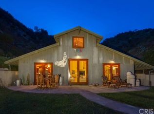 667 Crater Camp Dr, Calabasas, CA 91302