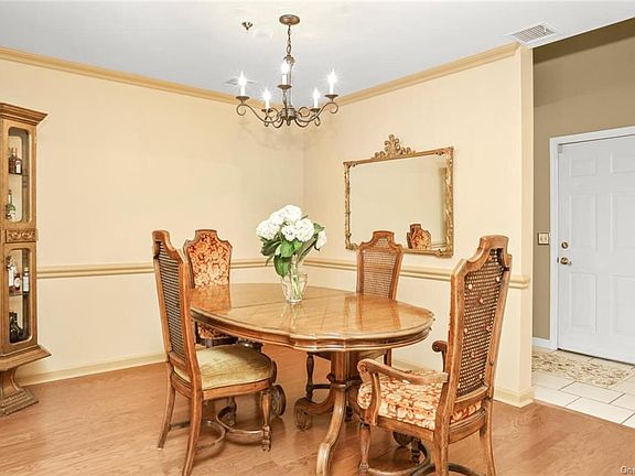5th image of 1505 Dorset Dr
