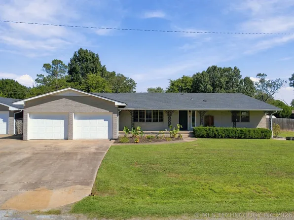 220 S Arizona Ave, Haskell, OK 74436