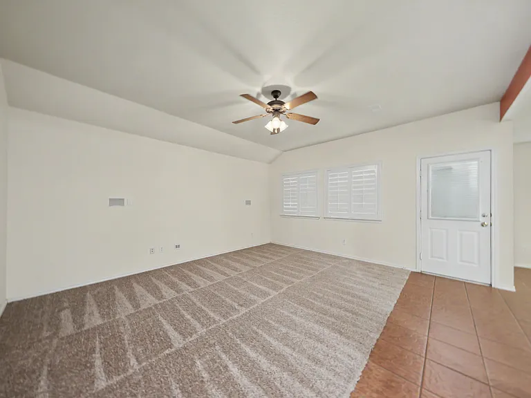 1804 Lobrecht Ct — Photo 9