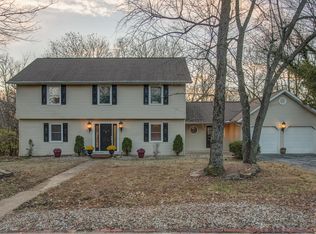 9 Ginger Ridge Ct, Glen Carbon, IL 62034