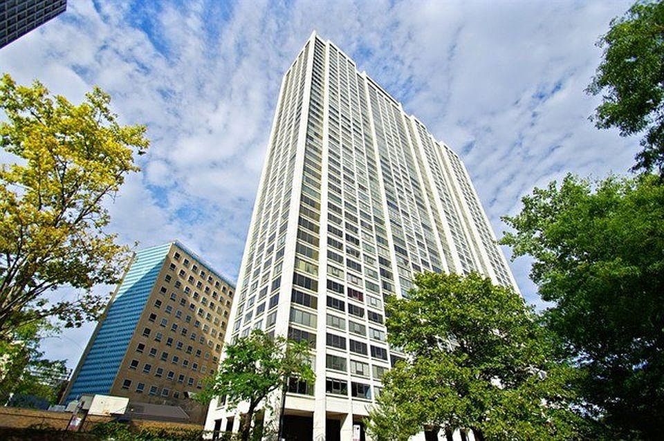 1st image of 2800 N Lake Shore Dr APT 909