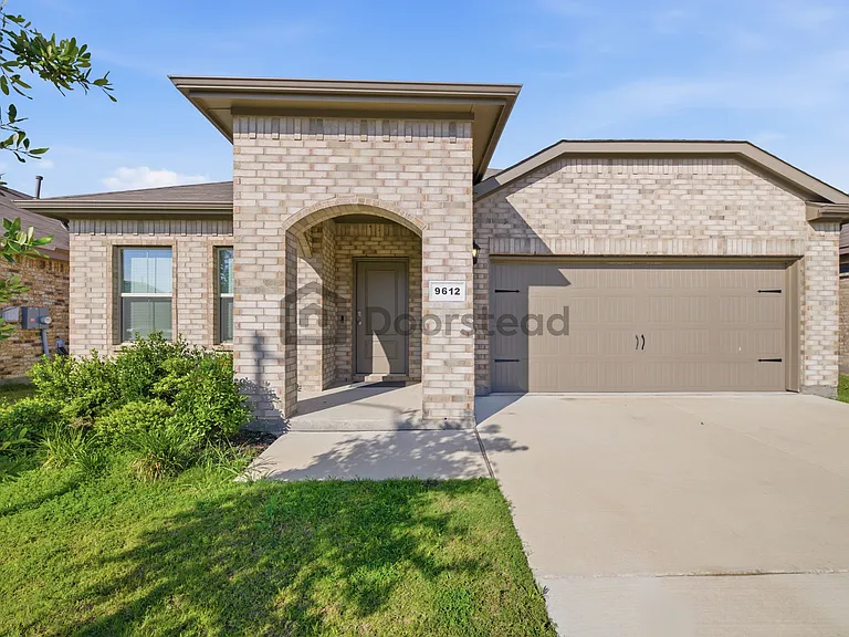 9612 Alderleaf Trl — Photo 1