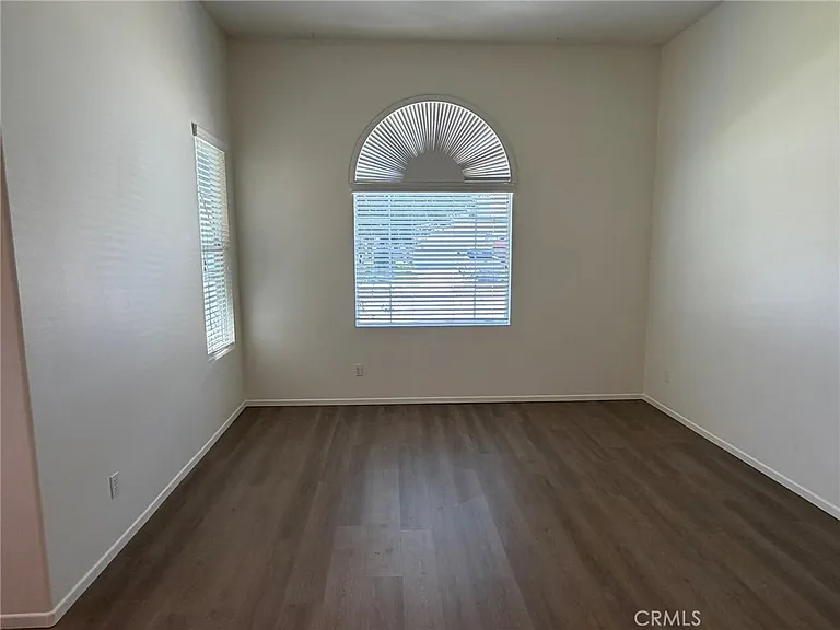 36168 Leeds St — Photo 8