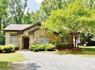 3710 Lake Rd, Charlotte, NC 28269