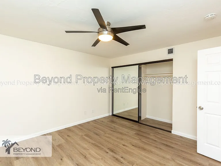4452 Mentone St #206 — Photo 14