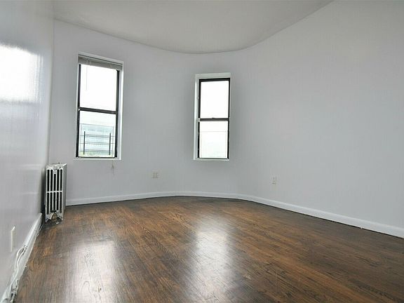 2nd image of 106 Convent Ave APT 29