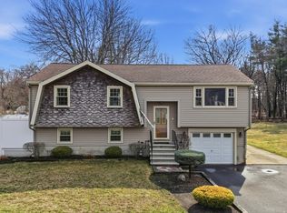 2 Back River Rd, Amesbury, MA 01913