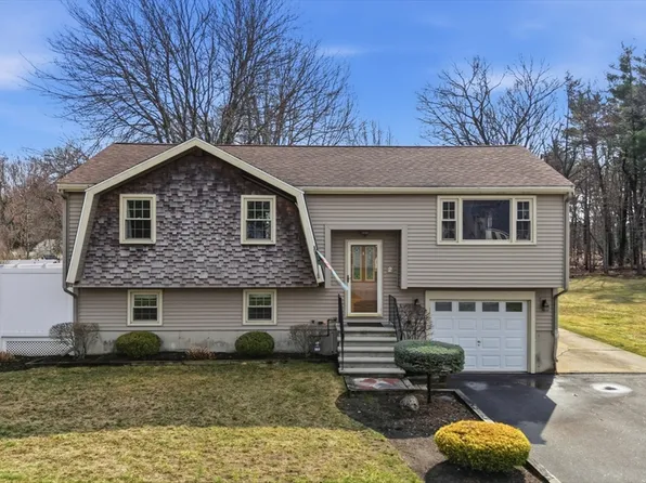 2 Back River Rd, Amesbury, MA 01913