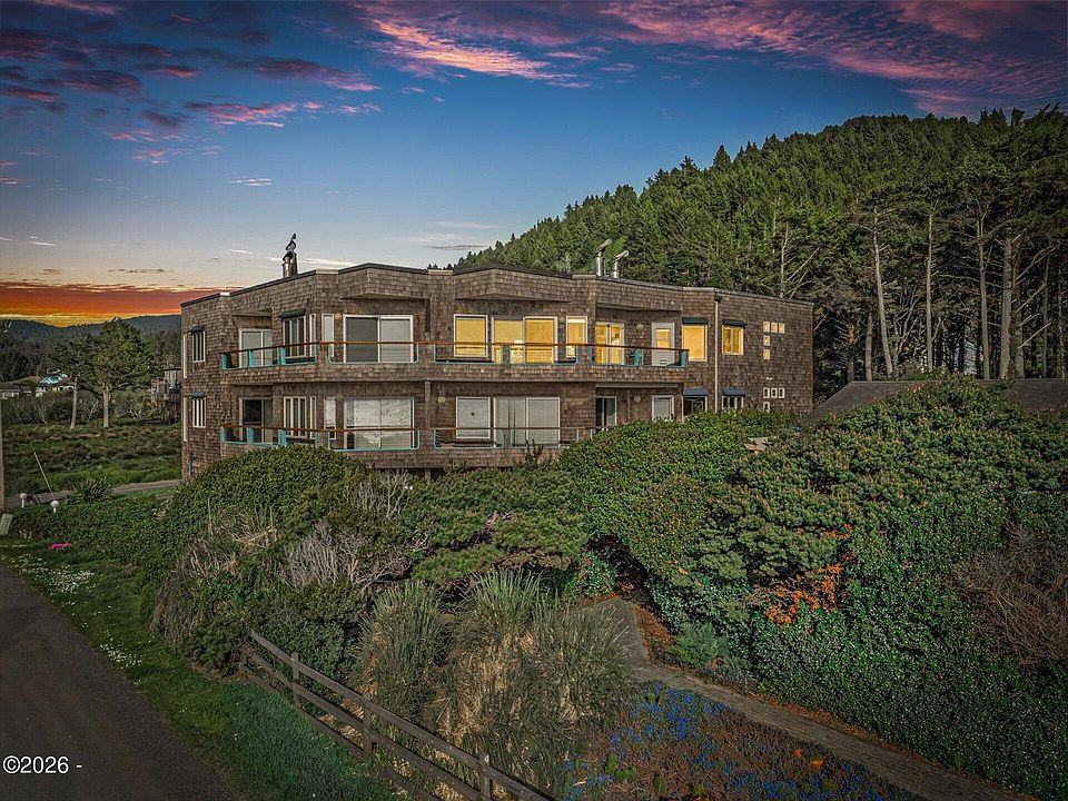 1st image of 438 Shellmidden Way