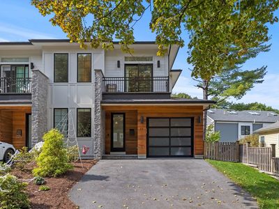 77 Blake St #77, Newtonville, MA, 02460