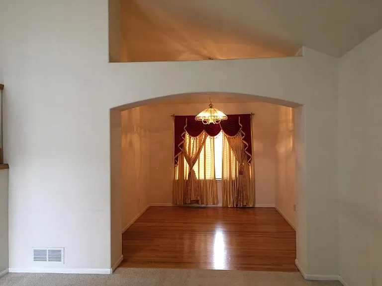 10558 Madison St — Photo 22