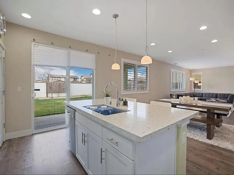 18277 Millbrook Ave — Photo 13