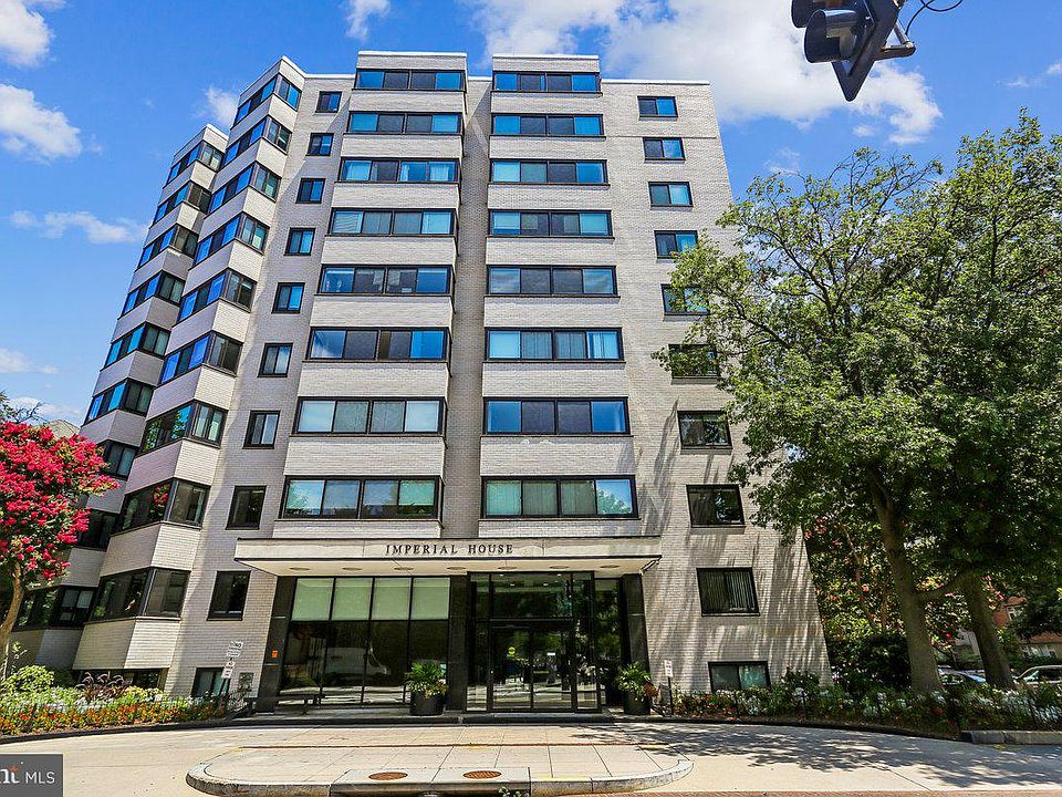1st image of 1601 18th St NW APT 301