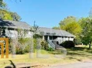 4576 Keith Dr SW, Lilburn, GA 30047