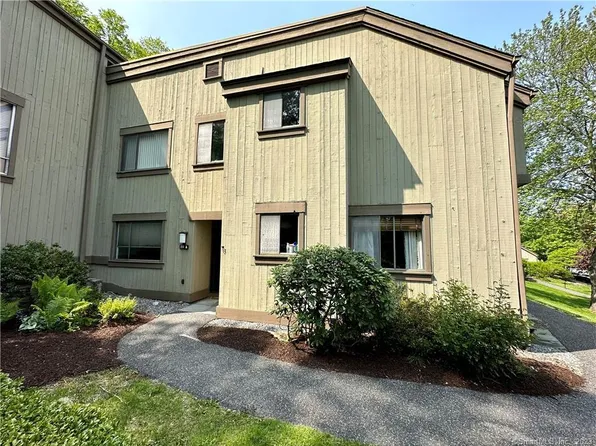 20 Heritage Village #A, Southbury, CT 06488