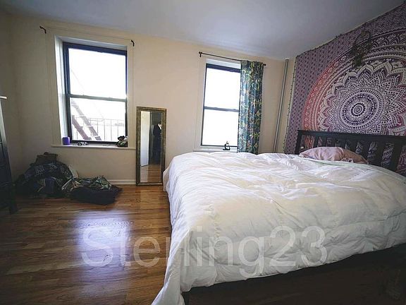 3rd image of 21-19 27th St #2FF