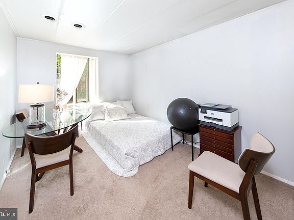 4th image of 2646 Redcoat Dr Suite 107