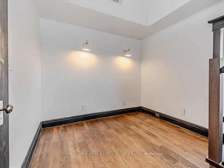 97 Glenmorris St — Photo 27