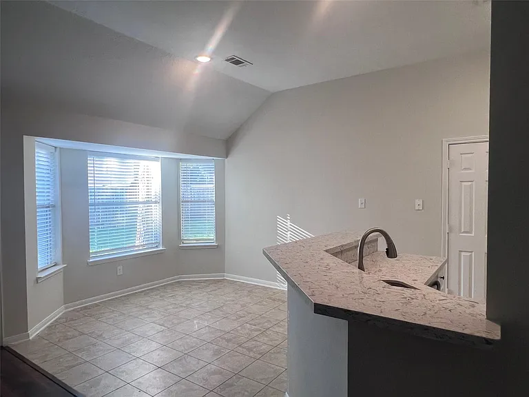 14406 Cypress Falls Dr — Photo 6