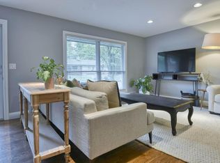 1409 N 60th St, Omaha, NE 68132